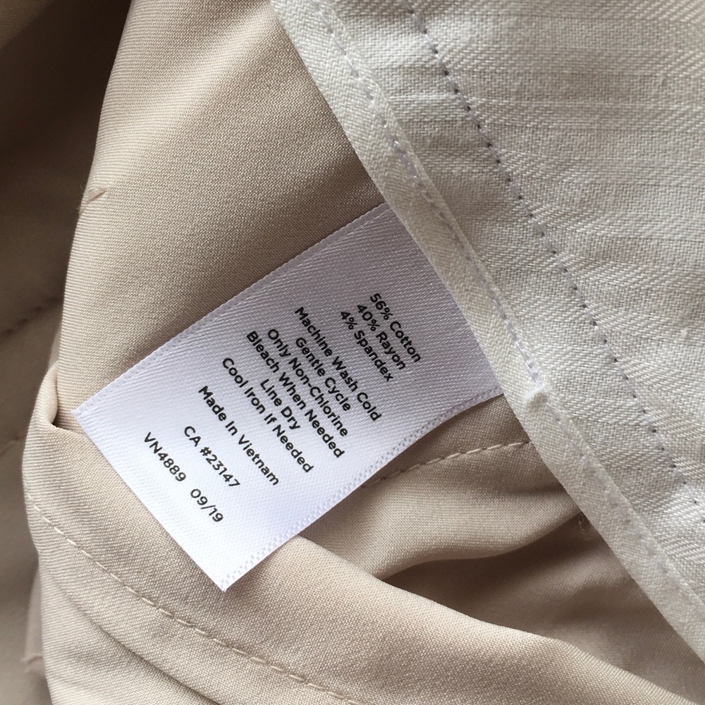 NWT Classic Women's Beige Tailored Pants - Picture 8 of 8